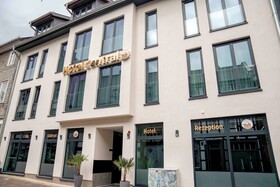 Central Hotel & Lounge