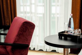 Central Hotel & Lounge