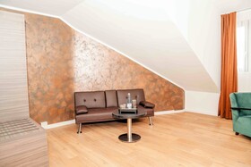 Central Hotel & Lounge