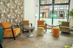 Central Hotel & Lounge