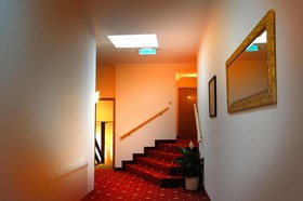 Hotel & Gasthof Zum Goldenen Hirsch