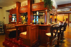 Hotel & Gasthof Zum Goldenen Hirsch