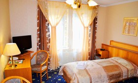 Hotel & Gasthof Zum Goldenen Hirsch