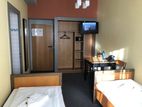 Haus des Volkes Das Bauhaushotel