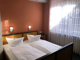 Haus des Volkes Das Bauhaushotel