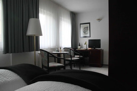 Das Kleine Hotel