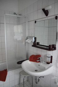 Das Kleine Hotel