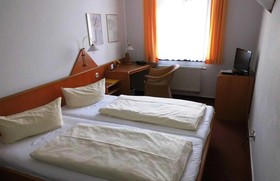 die Sonne — Zimmer & Apartments