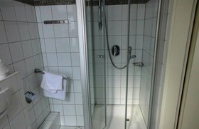 die Sonne — Zimmer & Apartments