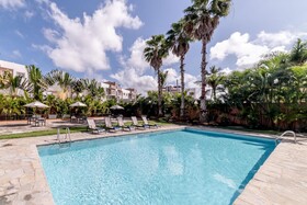 Hodelpa Garden Court