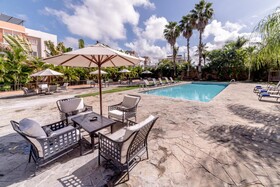 Hodelpa Garden Court