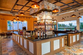 Coral House by CanaBay Hotels
