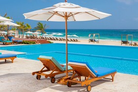 Coral House by CanaBay Hotels
