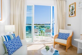 Coral House by CanaBay Hotels
