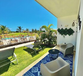 Coral House by CanaBay Hotels