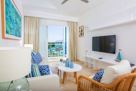 Coral House by CanaBay Hotels