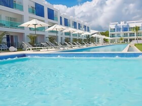 Coral House by CanaBay Hotels