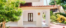 La Piazzetta Suites