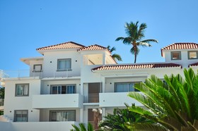 Los Corales Village - Las Terrazas Condo