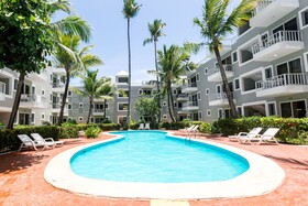 Sol Caribe Suites Deluxe Beach Club and Pool