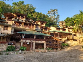 Altos de Caño Hondo