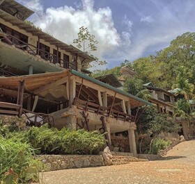 Altos de Caño Hondo