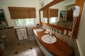 Velero Beach Resort