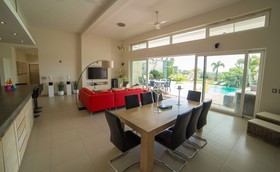 Villa Panaema