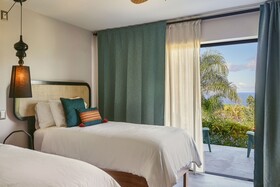 Catalina Tropical Lodge