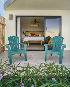 Catalina Tropical Lodge