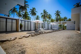 The Palm Bay Club Lodge