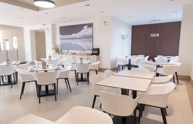 Super 8 by Wyndham Manzanillo