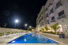 Super 8 by Wyndham Manzanillo