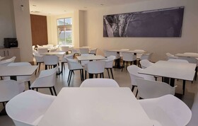 Super 8 by Wyndham Manzanillo