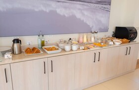 Super 8 by Wyndham Manzanillo