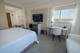 Super 8 by Wyndham Manzanillo