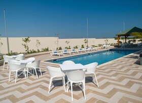 Super 8 by Wyndham Manzanillo