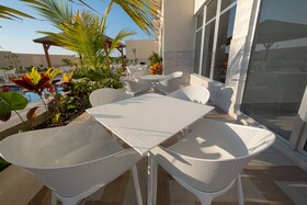 Super 8 by Wyndham Manzanillo