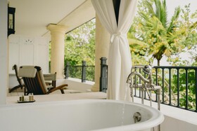 Casa Colonial Beach & Spa