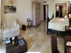 Casa Colonial Beach & Spa