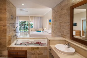 Lifestyle Kosher Cofresi Suites