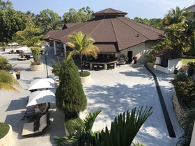 Lifestyle Kosher Tropical Suites