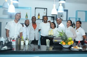 Skylight Suites Restaurant Bar