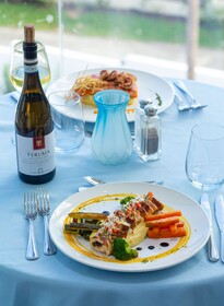 Skylight Suites Restaurant Bar