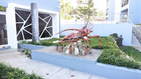 Skylight Suites Restaurant Bar