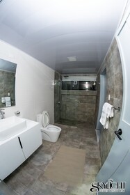 Skylight Suites Restaurant Bar