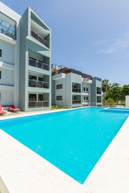 Skylight Suites Restaurant Bar