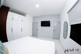 Skylight Suites Restaurant Bar