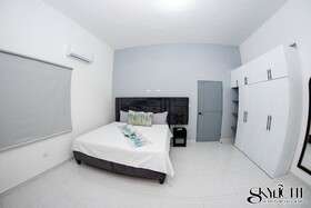 Skylight Suites Restaurant Bar