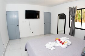 Skylight Suites Restaurant Bar